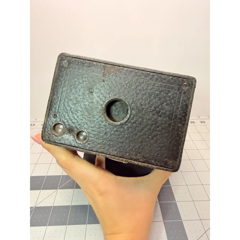 Vintage Kodak No. 2A Brownie Box Camera - Model B (Eastman Kodak Co.)